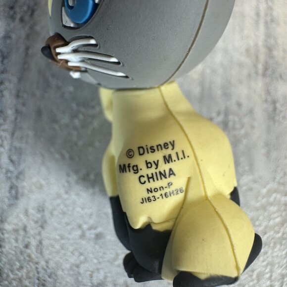 Disney Si/Am Cat Monogram 3-D Figural Keychain Toy Villians Series 2 - Picture 4 of 5